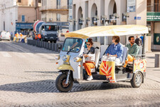 Essential tuk tuk tour